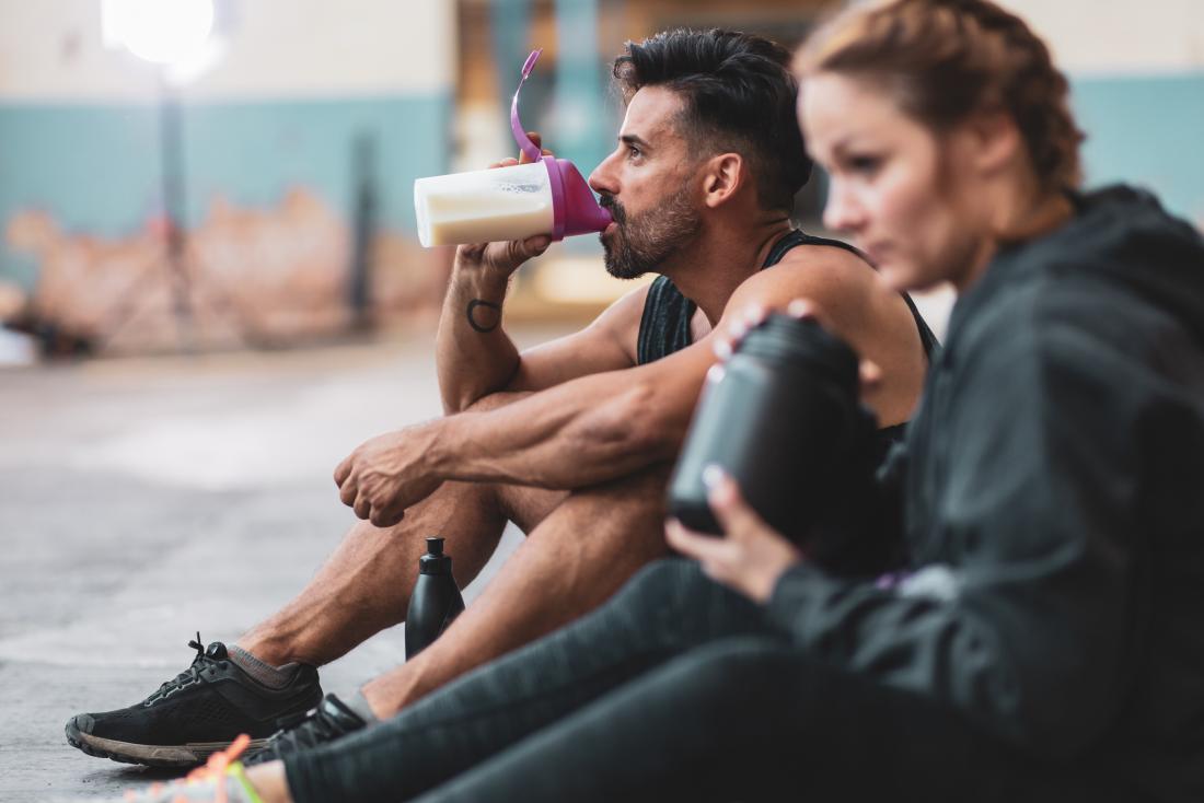 Bạn có thể uống sữa trước hay sau khi tập Gym đều được