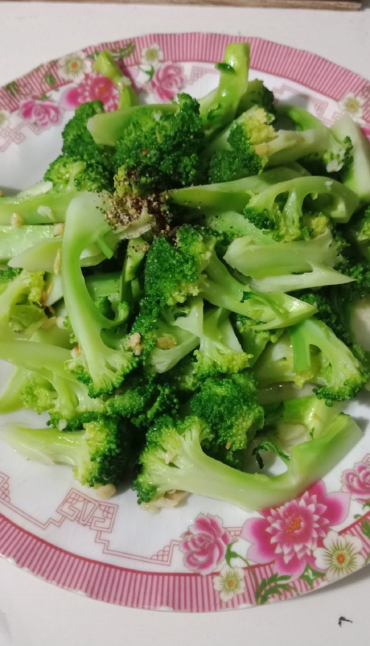 Bông cải xanh xào cung cấp vitamin dồi dào